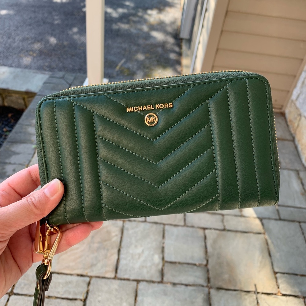 EUC Michael Kors large wristlet phone case in moss